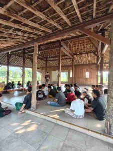 Ella Kampung Inggris